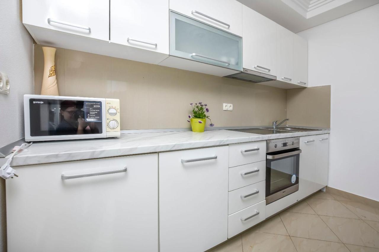 Apartments Silvana Rogoznica  Bagian luar foto
