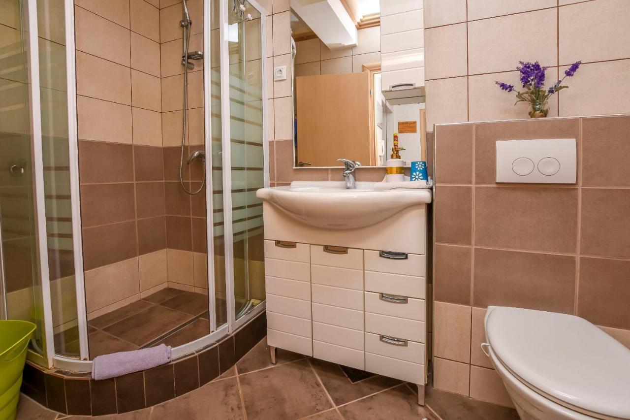 Apartments Silvana Rogoznica  Bagian luar foto