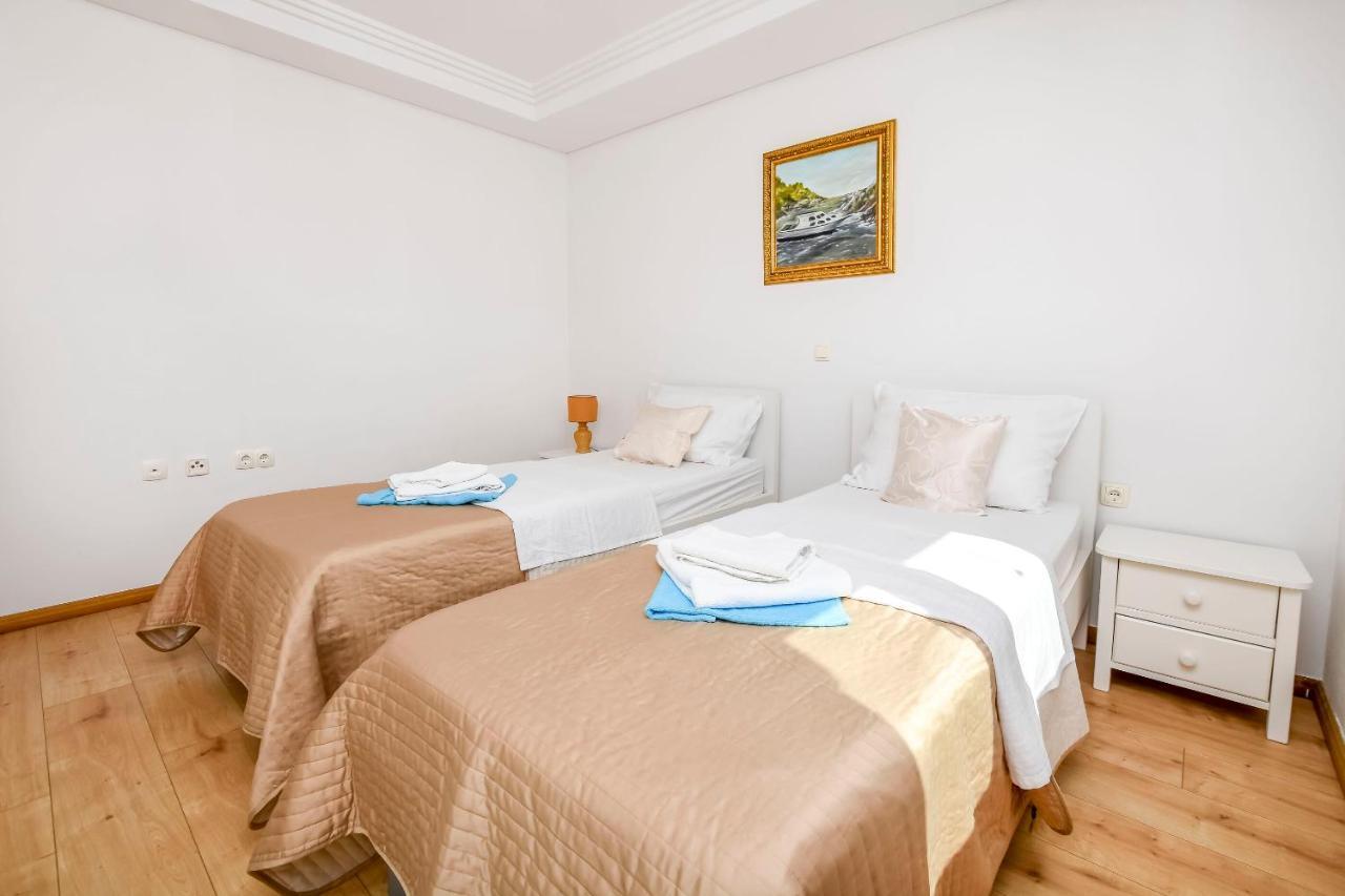 Apartments Silvana Rogoznica  Bagian luar foto